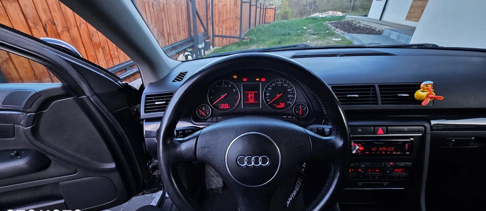 Audi A4 cena 19000 przebieg: 275267, rok produkcji 2004 z Myślenice małe 379